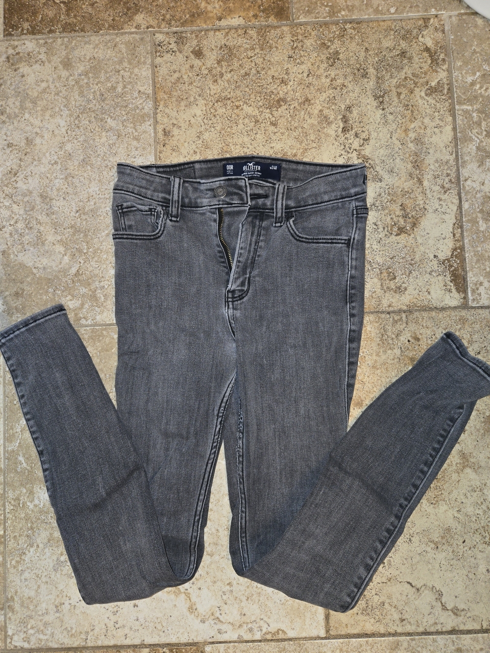 Hollister Women's Charcoal Skinny Jeans